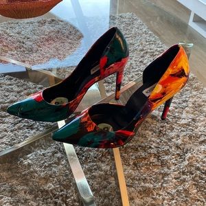 COPY - Steve Madden pumps. Barely worn.